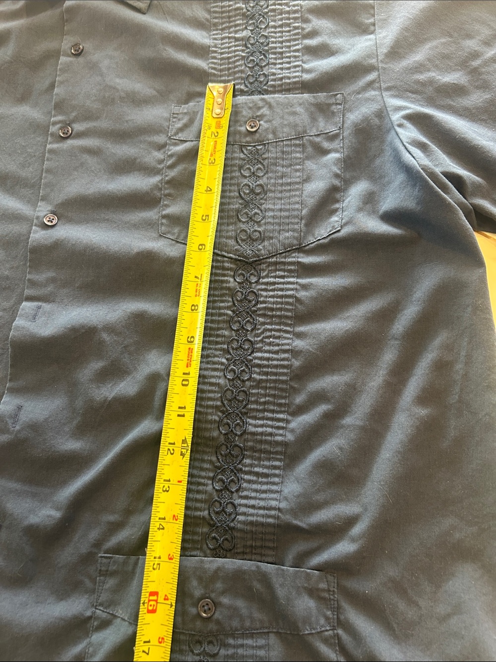 Mens Guayabera - Picture 11 of 11